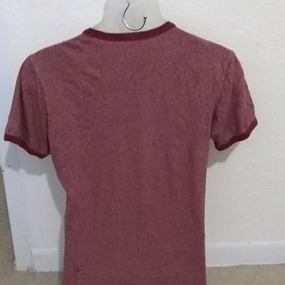 Old Navy Maroon Graphic Tee size L - Picture 5 of 8